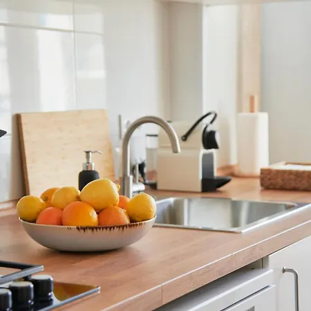 Sunset Bay View, Renovated Apt, By Timecooler Апартаменты Сетубал