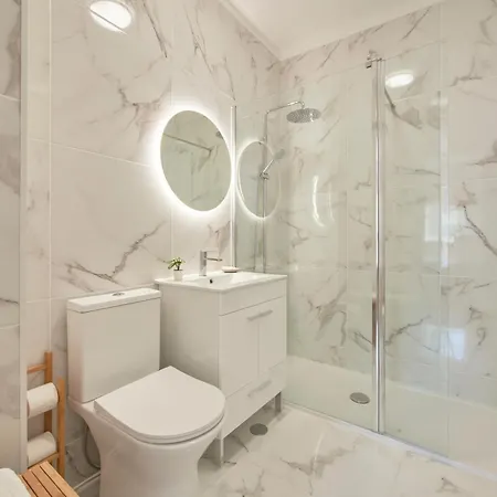 Sunset Bay View, Renovated Apt, By Timecooler Апартаменты