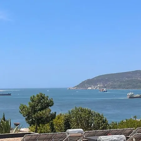 Sunset Bay View, Renovated Apt, By Timecooler * Сетубал