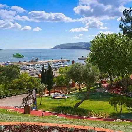 Sunset Bay View, Renovated Apt, By Timecooler Апартаменты *