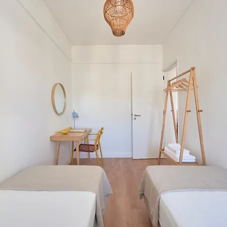 Apartment Sunset Bay View, Renovated Apt, By Timecooler Setubal